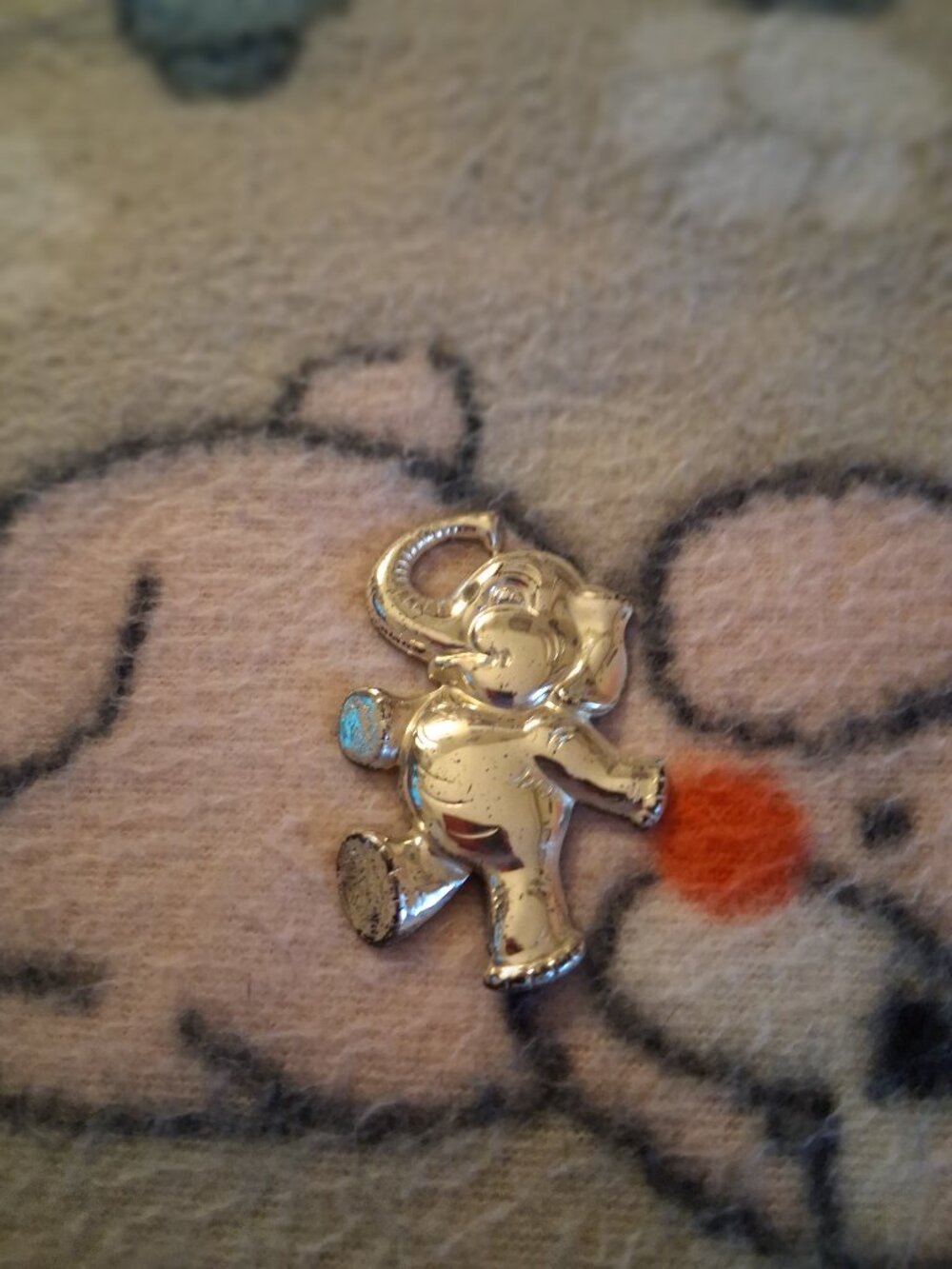 SUPER CUTE PLAYFUL ELEPHANT BRROCH